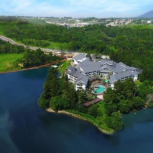 Lido Lake Resort By Mnc Hotel